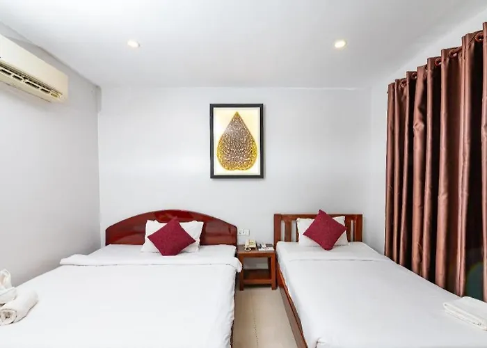Damnak Soksan Hotel 4*