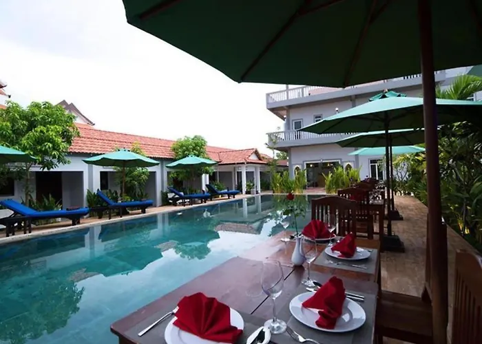 Damnak Soksan Hotel 4*
